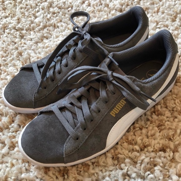 Puma Shoes - EUC Puma Vikky SoftFoam Sneakers